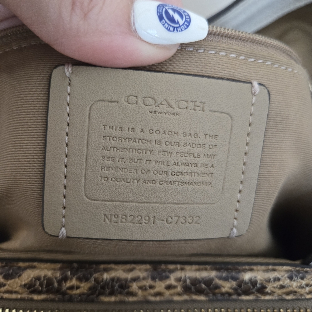 Coach Kristy C7332 Signature C With Snake Trim Shoulder Bag - Picture 9 of 16